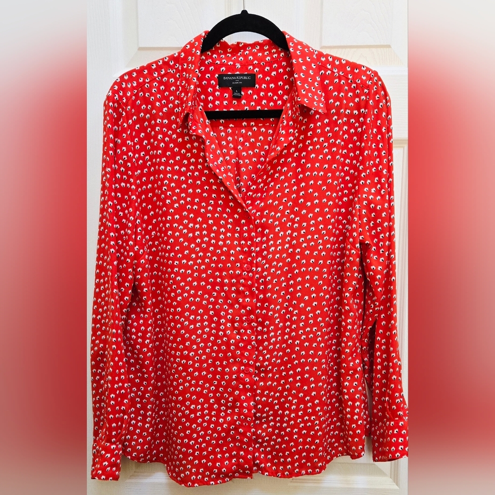 Banana Republic Button Down Blouse